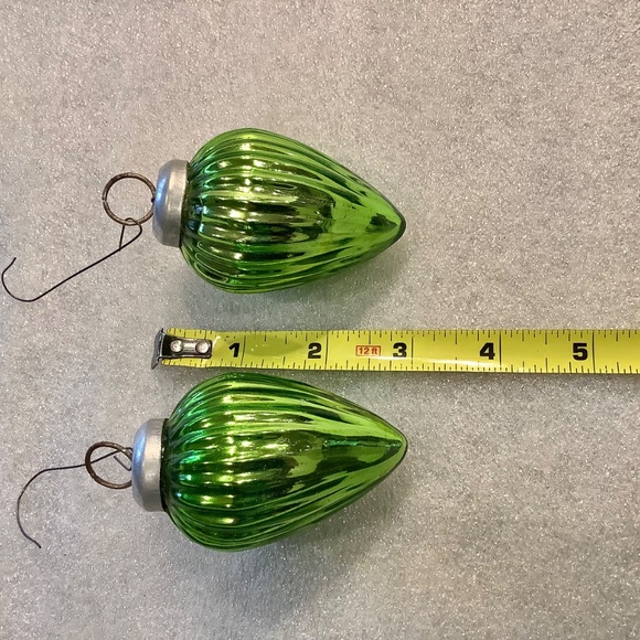 Vintage Christmas Ornaments Green Glass Ribbed Pine Cone Teardrop Set of 2 - Picture 6 of 6